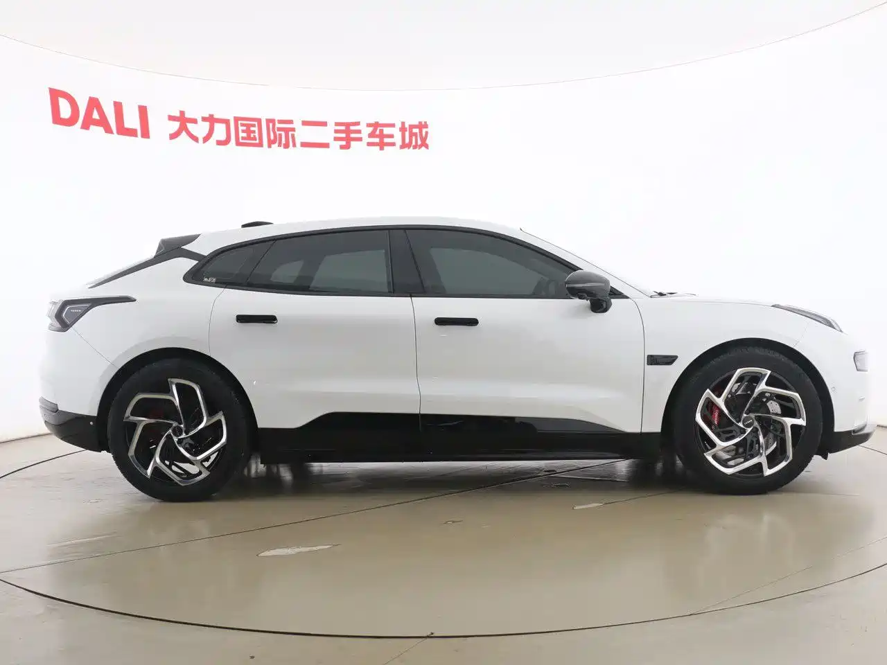 ZEEKR EXTREME KRYPTON 001