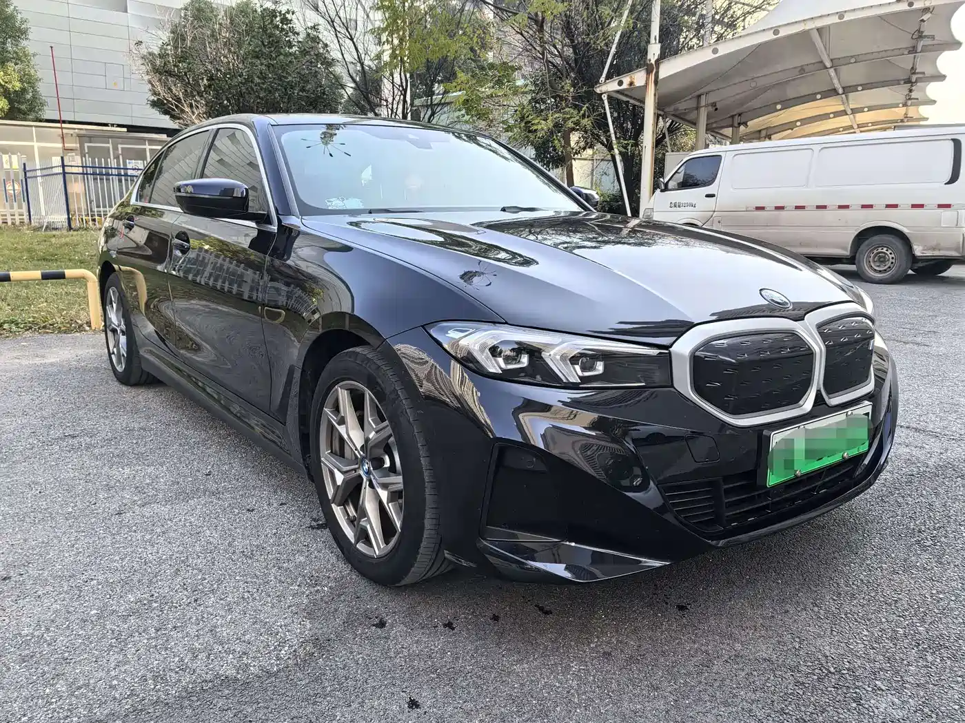 BMW i3 2024 eDrive 35 L фото 3