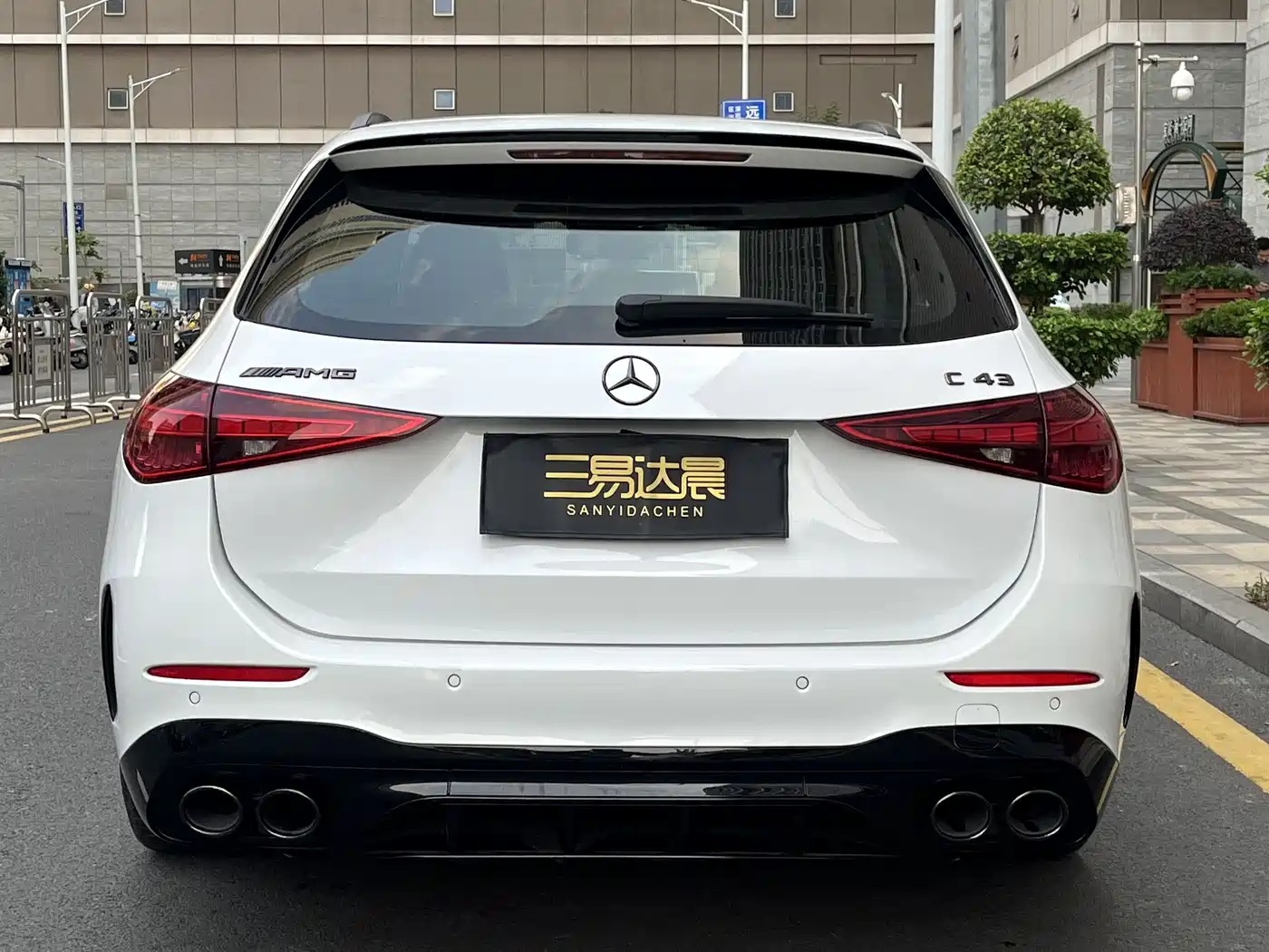 Mercedes-Benz C-Class AMG 2024 AMG C 43 4MATIC Wagon Special Edition фото 5