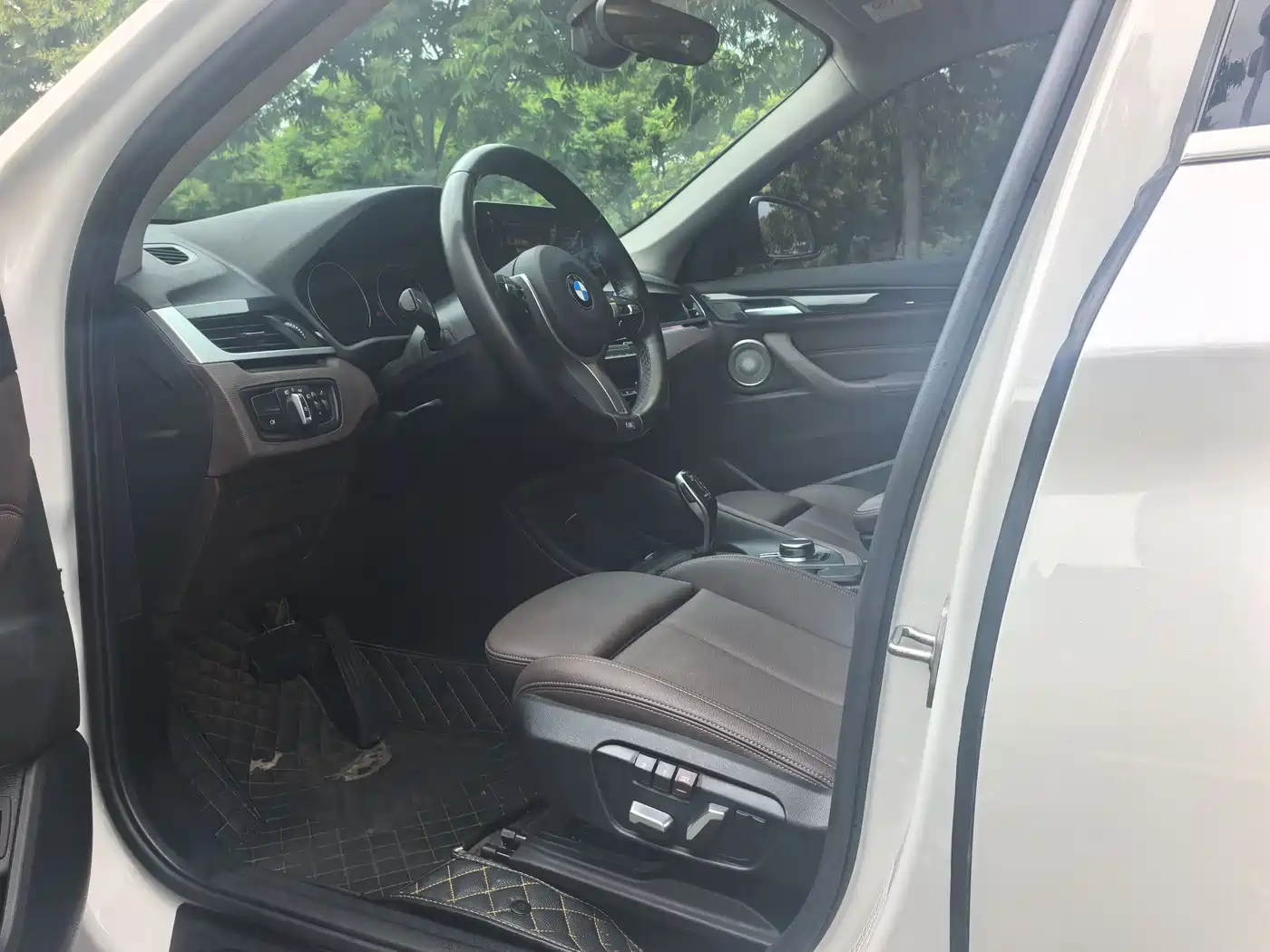 BMW X1 2022 sDrive25Li Leading фото 4