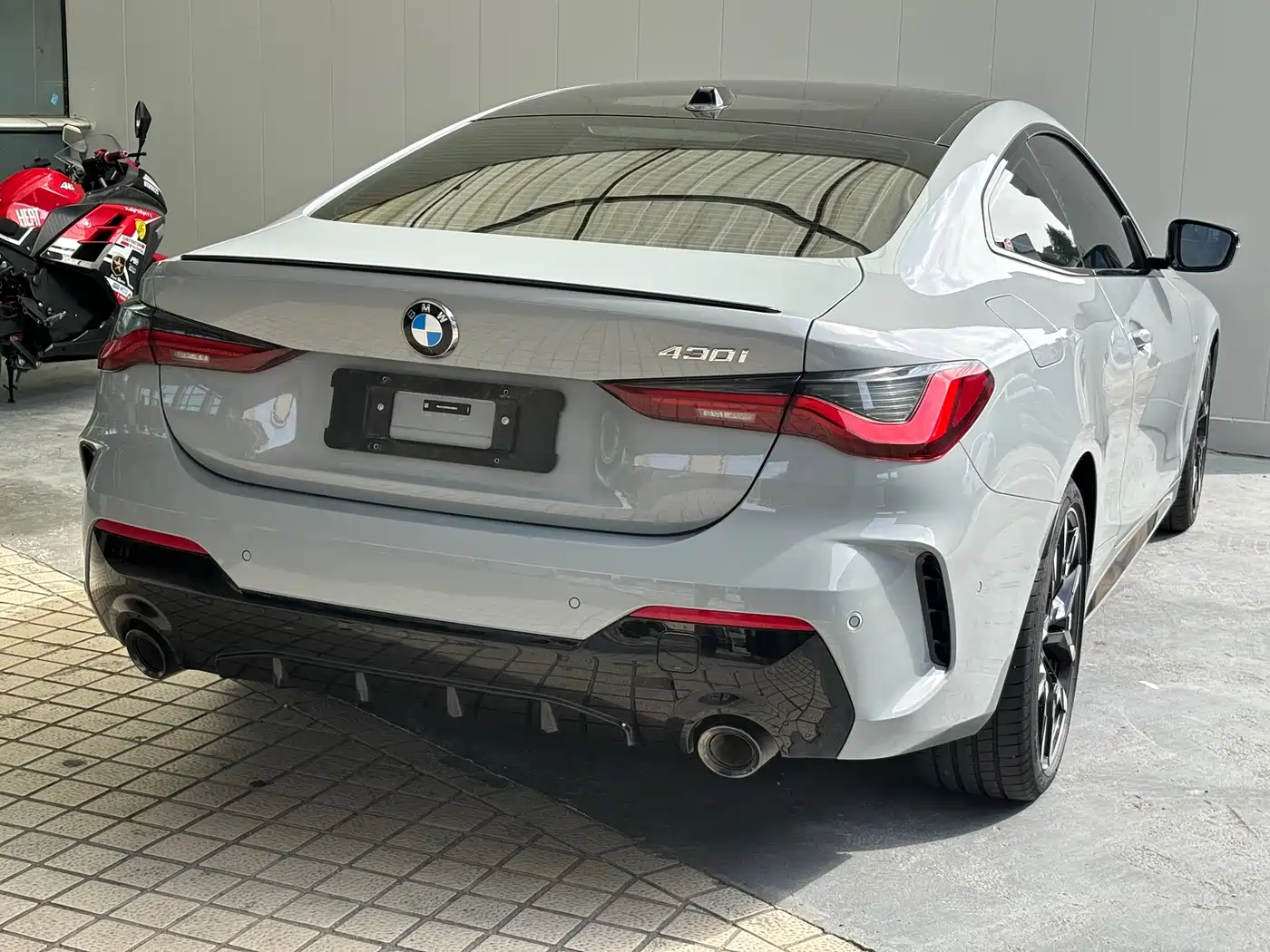 BMW 4 Series 2024 430i M Sport Shadow Edition фото 15