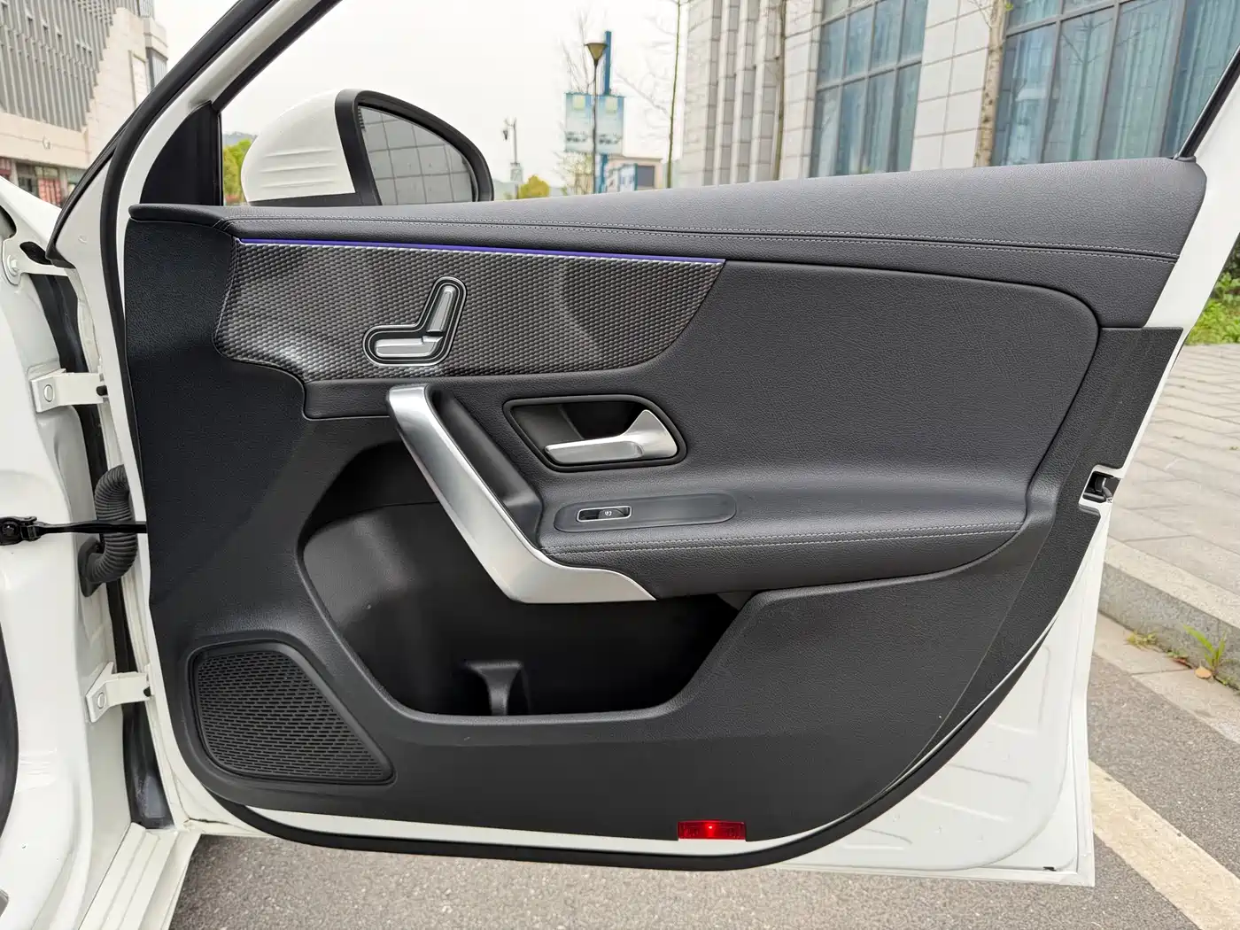 Mercedes-Benz A-Class 2021 A 200 L Sport Sedan Fashion Edition фото 13