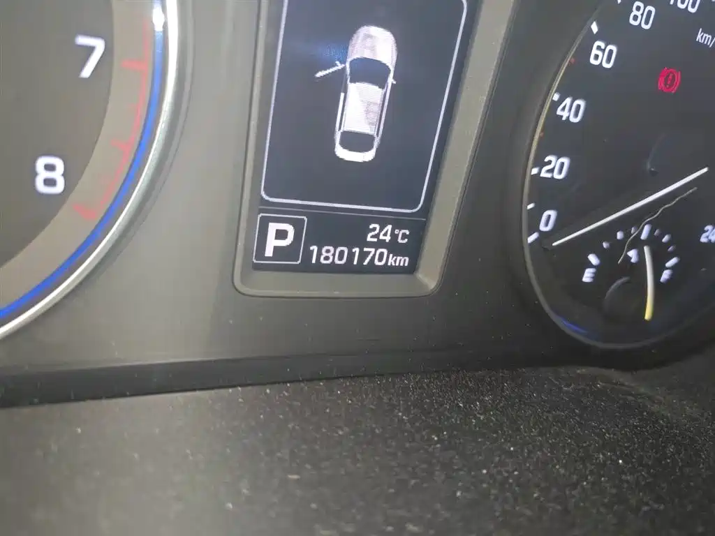 Hyundai Mistra 2014 1.8L Auto Comfort GL фото 5