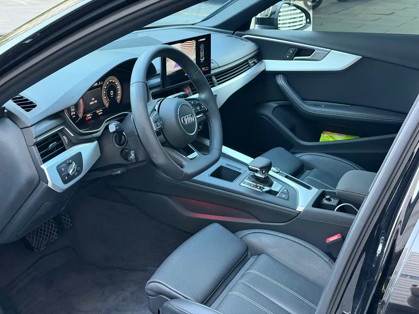 Audi A4L 2023 40 TFSI Luxury Sport фото 4