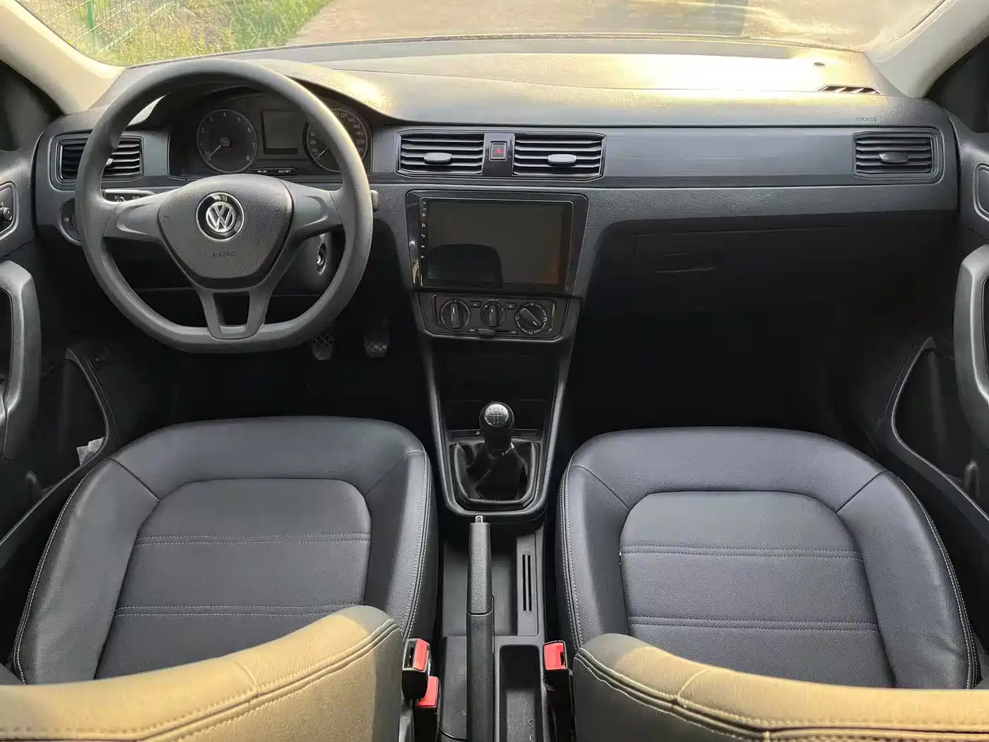 Volkswagen Santana 2018 1.5L Manual Trend Edition фото 10