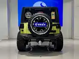 Photo 11 - Jeep Wrangler