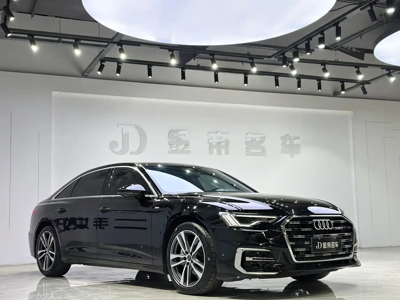 Audi A6L 2024 40 TFSI Luxury Dynamic фото 3