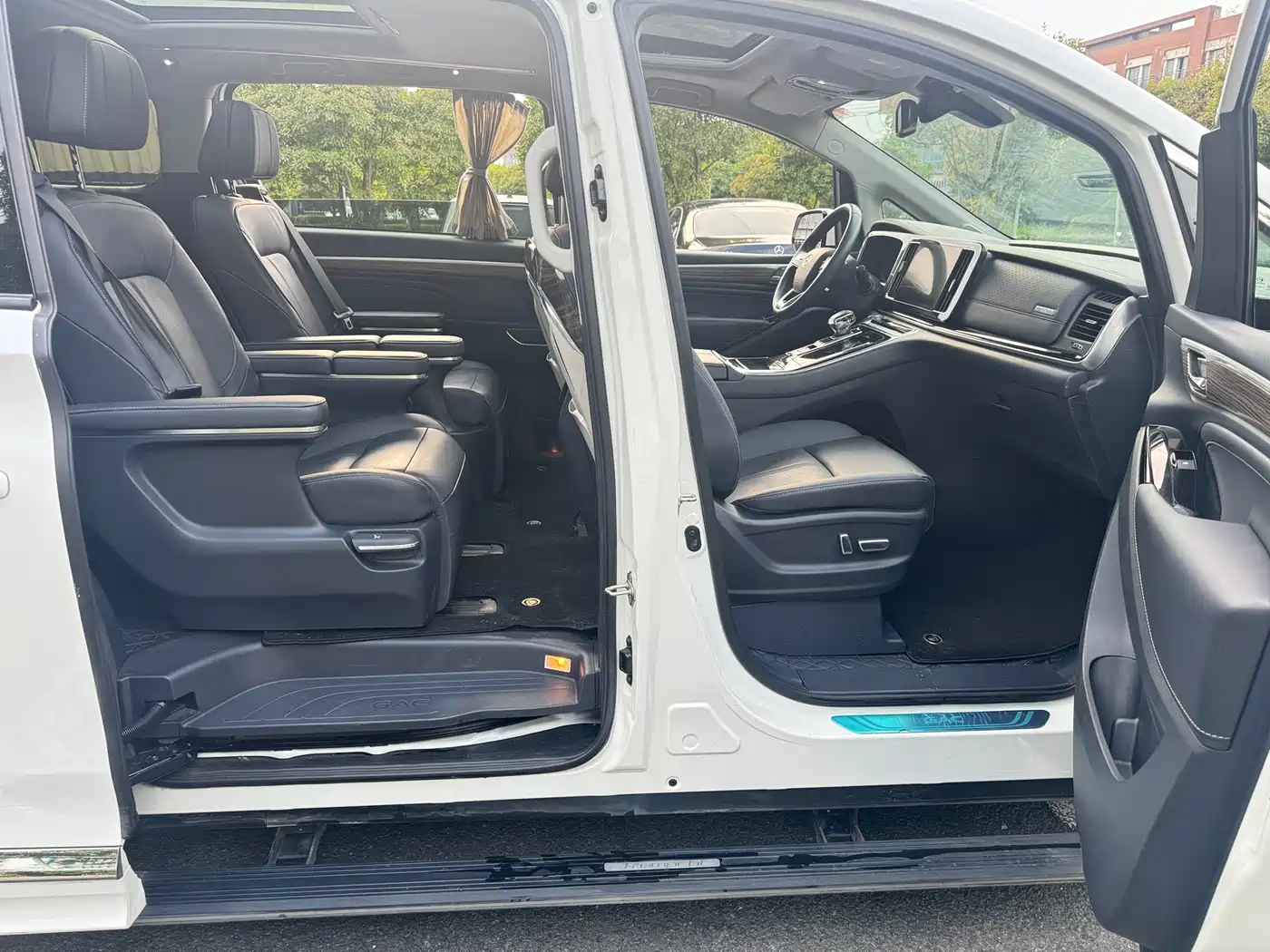 GAC Trumpchi Trumpchi M8 2021 Master Series 390T Ultimate Edition фото 11