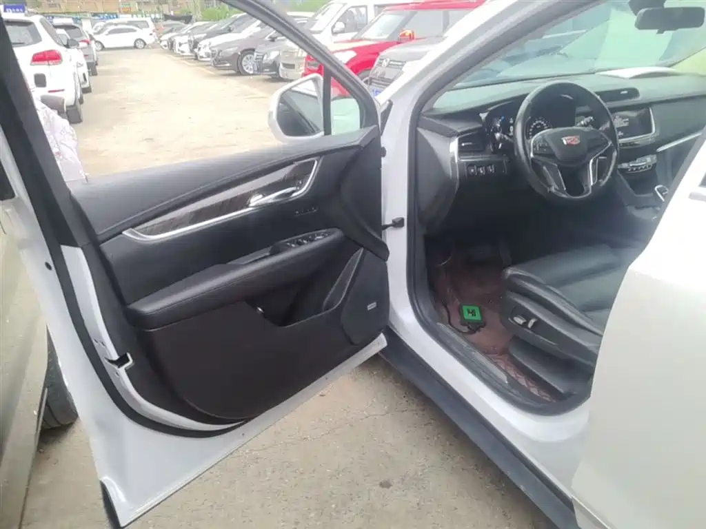Cadillac XT5 2018 25T Luxury фото 16