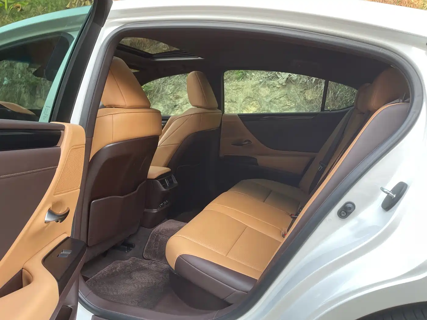 Lexus ES 2020 200 Excellence фото 6