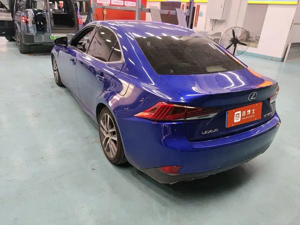 Lexus IS 2018 2017 300 F SPORT