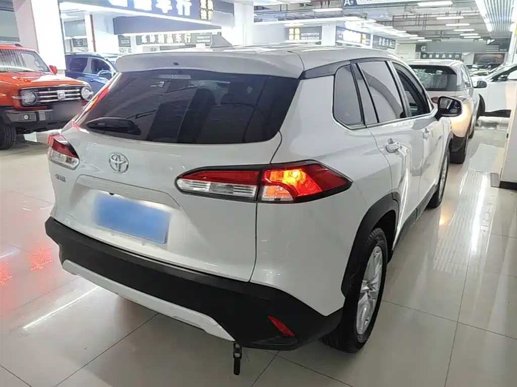 Toyota Corolla Cross 2023 2.0L Elite Edition фото 7