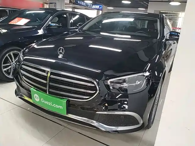Mercedes-Benz E-Class 2022