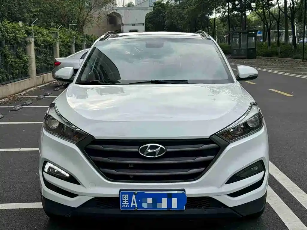 Hyundai Tucson 2015 1.6T Dual Clutch 2WD Smart фото 3