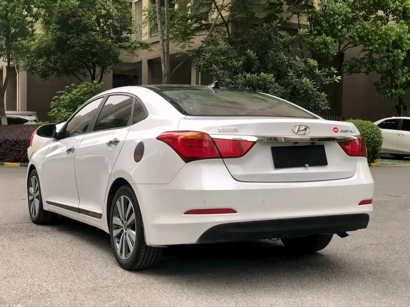 Hyundai Mistra 2016 1.8L Automatic Comfort GL фото 12