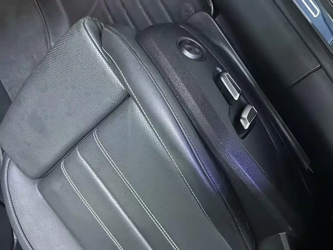 Audi A4L 2024 40 TFSI Luxury Dynamic фото 13