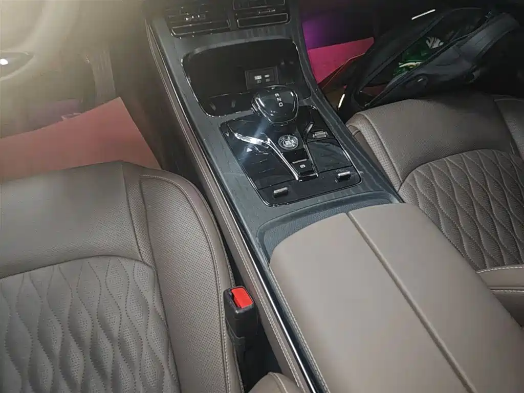 BYD Han 2022 DM-i 121KM Premium Edition фото 14