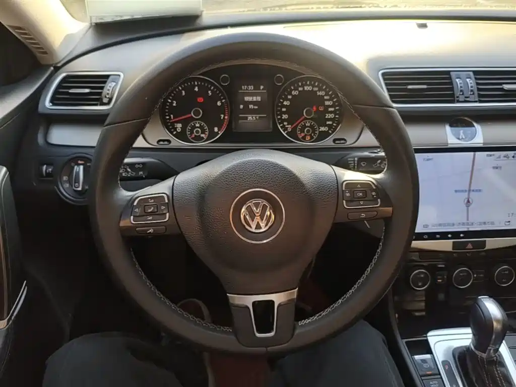 Volkswagen Magotan 2016 1.8TSI 25th Anniversary Edition фото 11