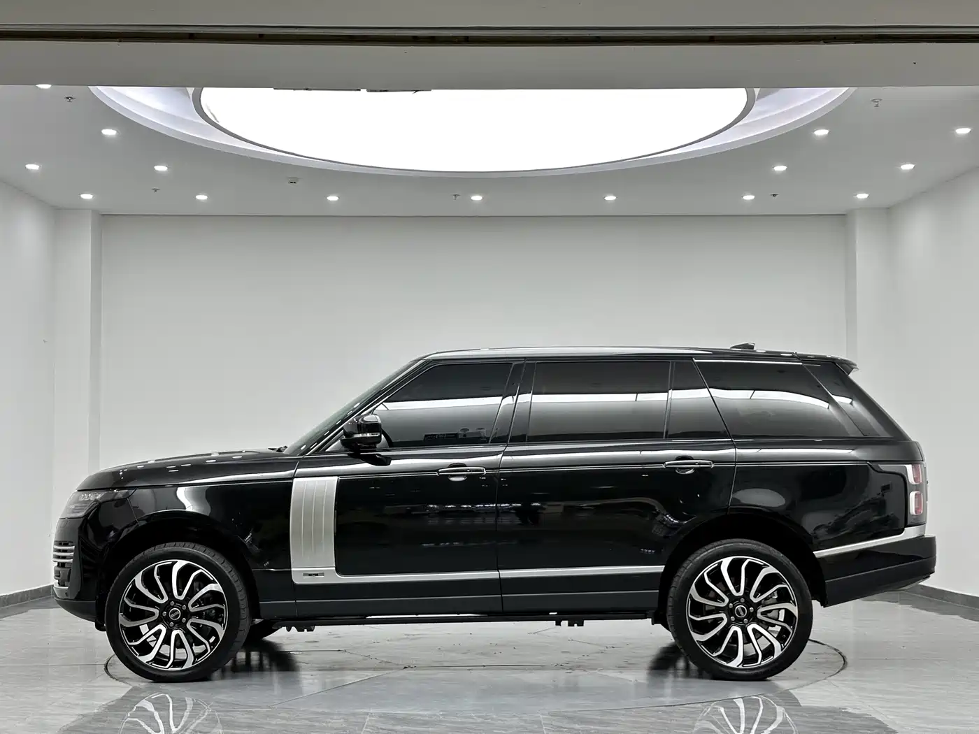 Фото 5 - Land Rover Range Rover