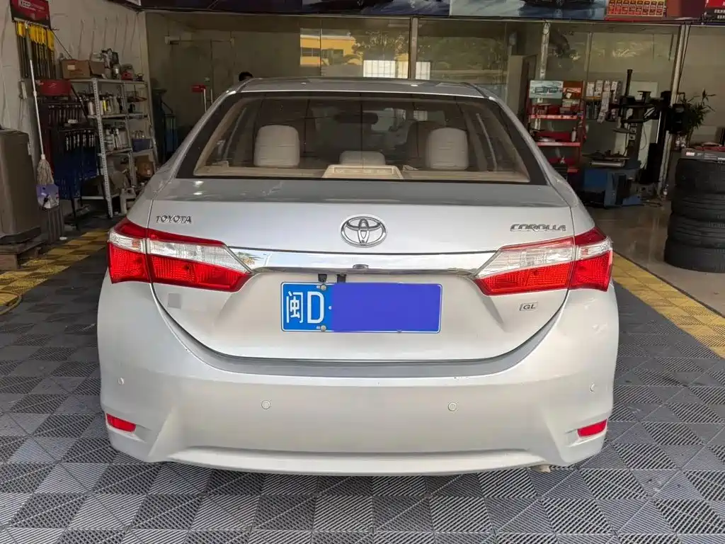 Фото 4 - Toyota Corolla