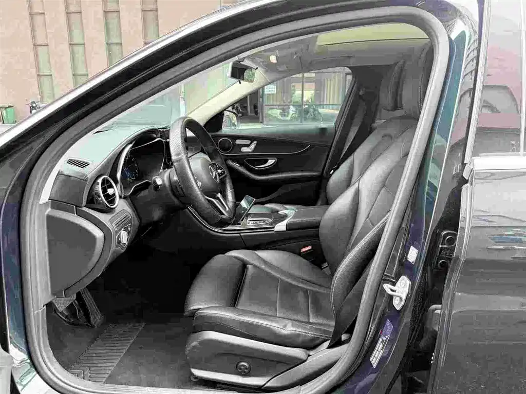Mercedes-Benz C-Class 2019 C 260 L Sport фото 6