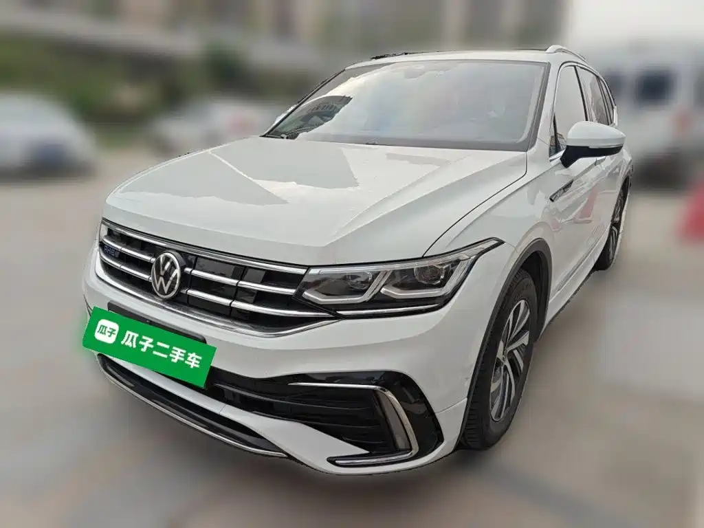 Volkswagen Tiguan L PHEV 2023
