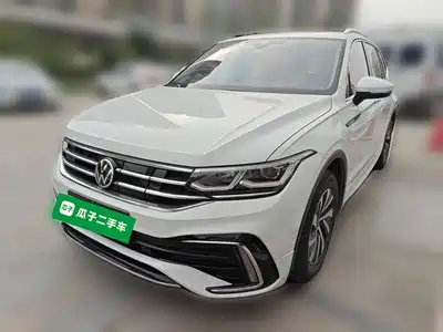 Volkswagen Tiguan L PHEV