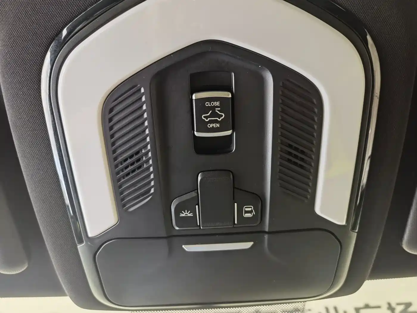 SWM Motor SWM G01 2021 2019 F Edition 1.5T Auto Silver Powder China VI