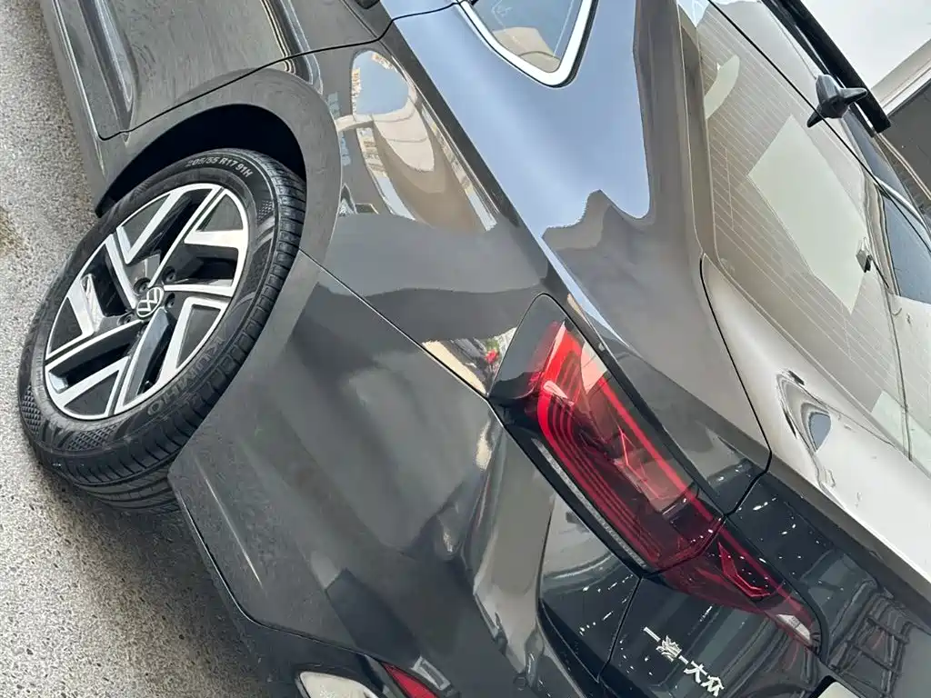 Volkswagen Sagitar 2023 300TSI DSG Surpassing Edition фото 24