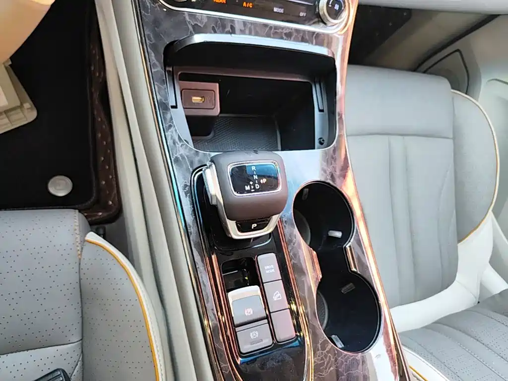 Dongfeng Fengxing Fengxing Yacht 2022 2022 1.5T DCT Wave Chaser Edition