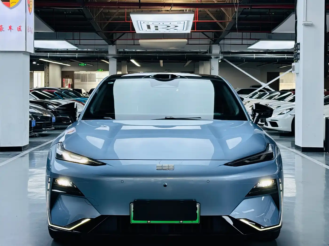 Geely Galaxy Galaxy E8 2025 620km AWD Starship LiDAR Smart Drive Edition фото 2