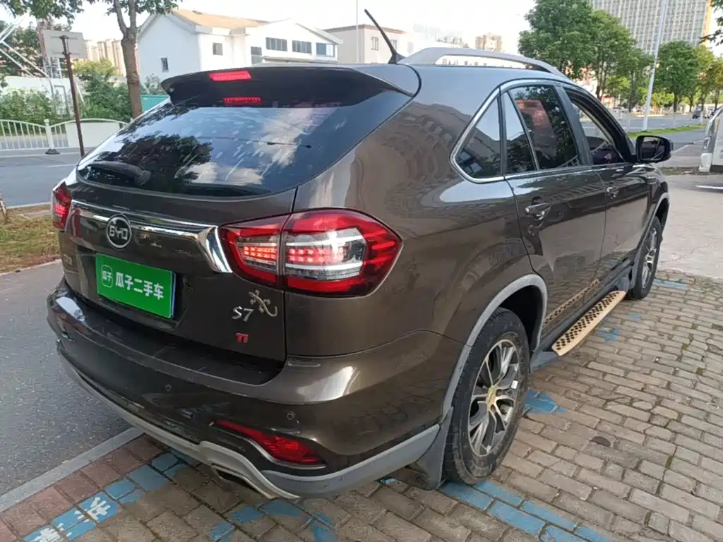 BYD S7 2017 2017 1.5T Manual Premium Model