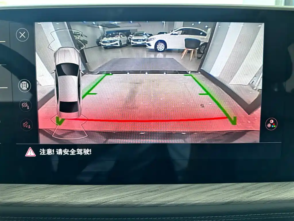 Volkswagen Sagitar 2023 300TSI DSG Surpassing Edition фото 10