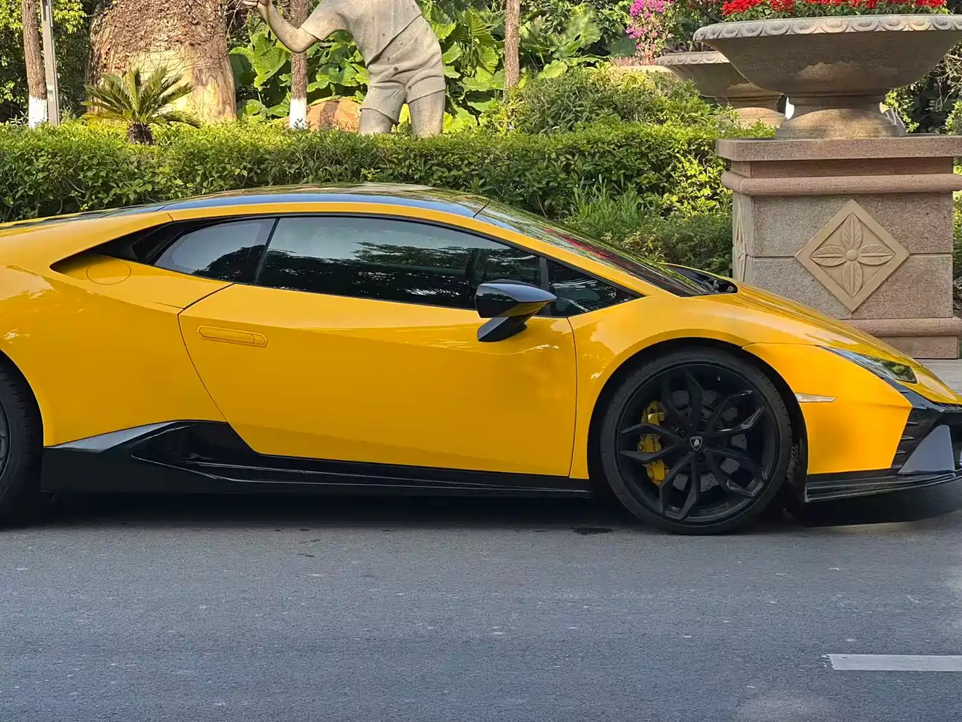 Lamborghini Huracán 2016 LP 600-4 Limited Edition фото 3