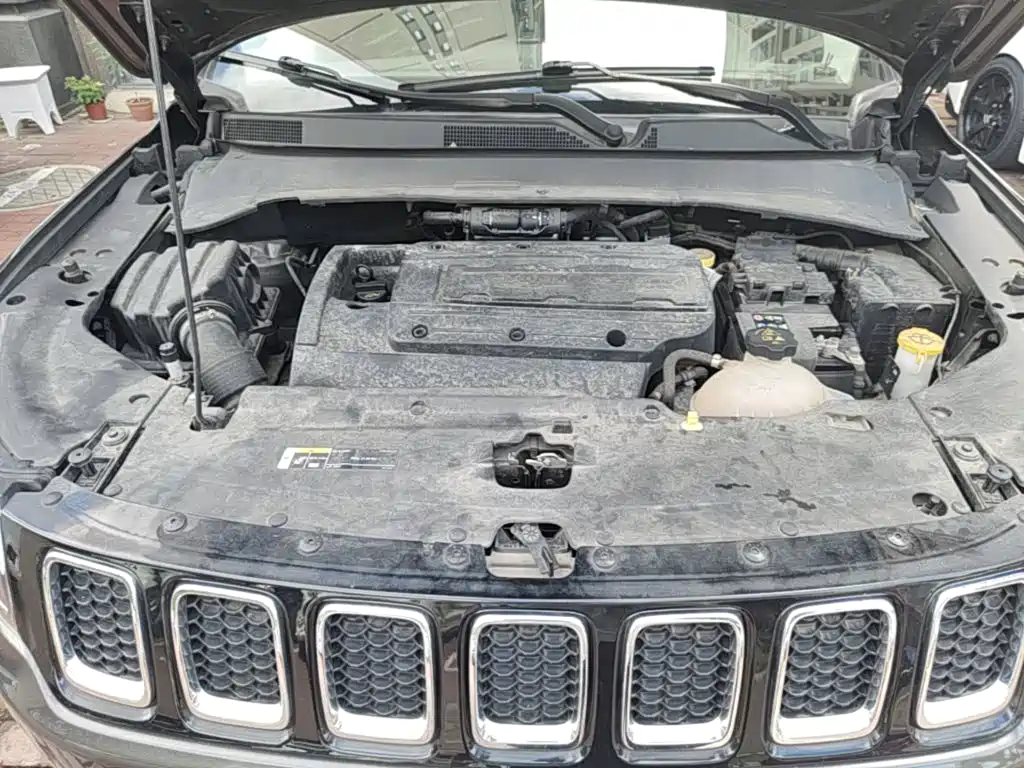 Фото 20 - Jeep Compass