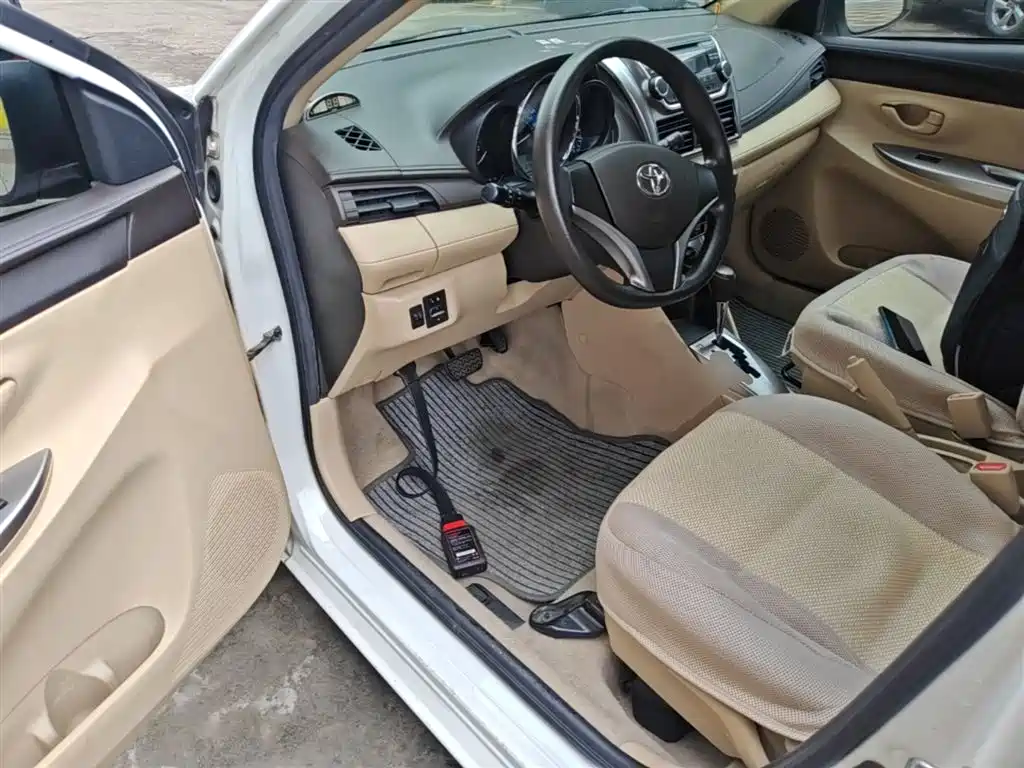 Toyota YARiS L Zhi Xuan 2014 1.5G Automatic Dynamic Edition фото 16