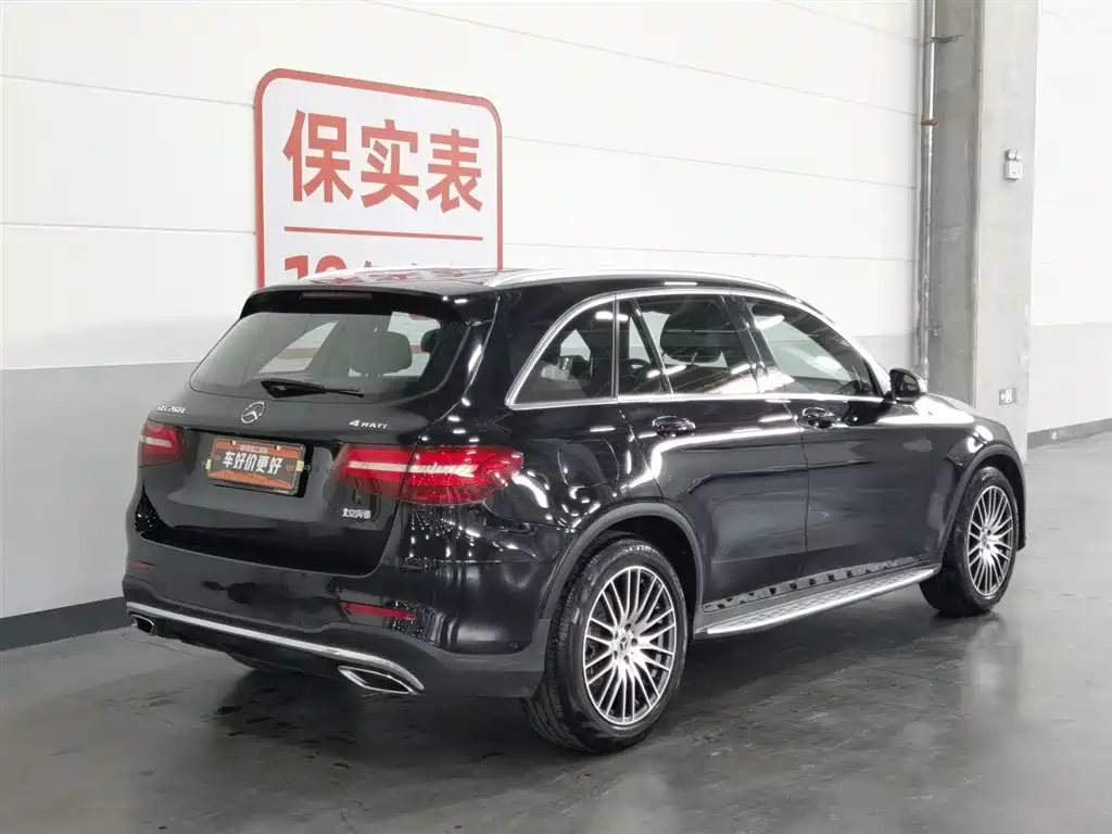 Mercedes-Benz GLC 2018 Facelift GLC 260 4MATIC Luxury фото 2