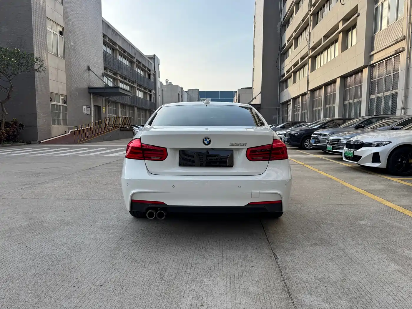 BMW 3 Series 2018 320i M Sport Package фото 5