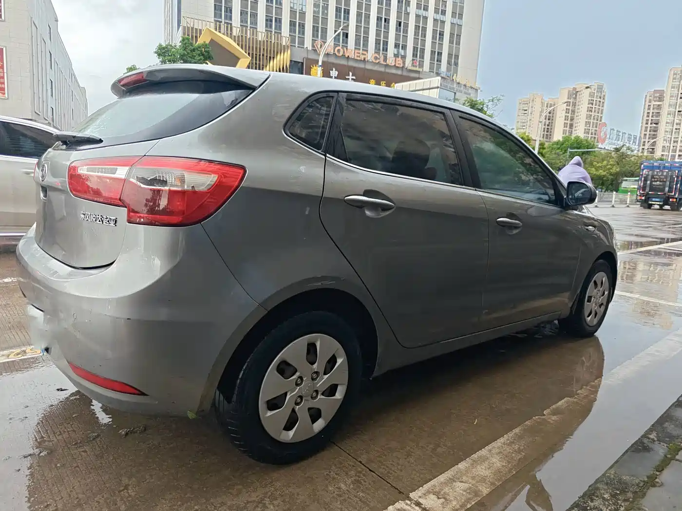 Photo 6 - Kia K2