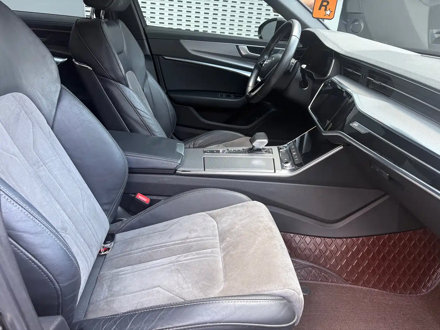 Audi A6L 2020 40 TFSI Luxury Elegance фото 11