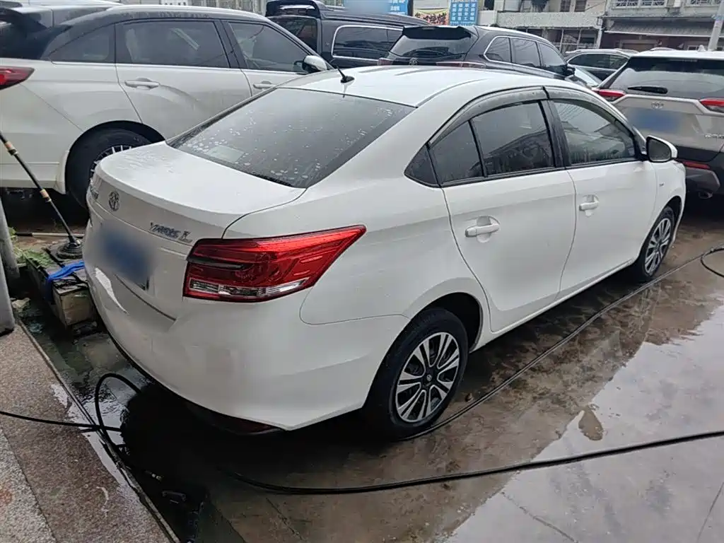Toyota YARiS L Zhi Xiang 2017 1.5E CVT Charming Edition фото 7