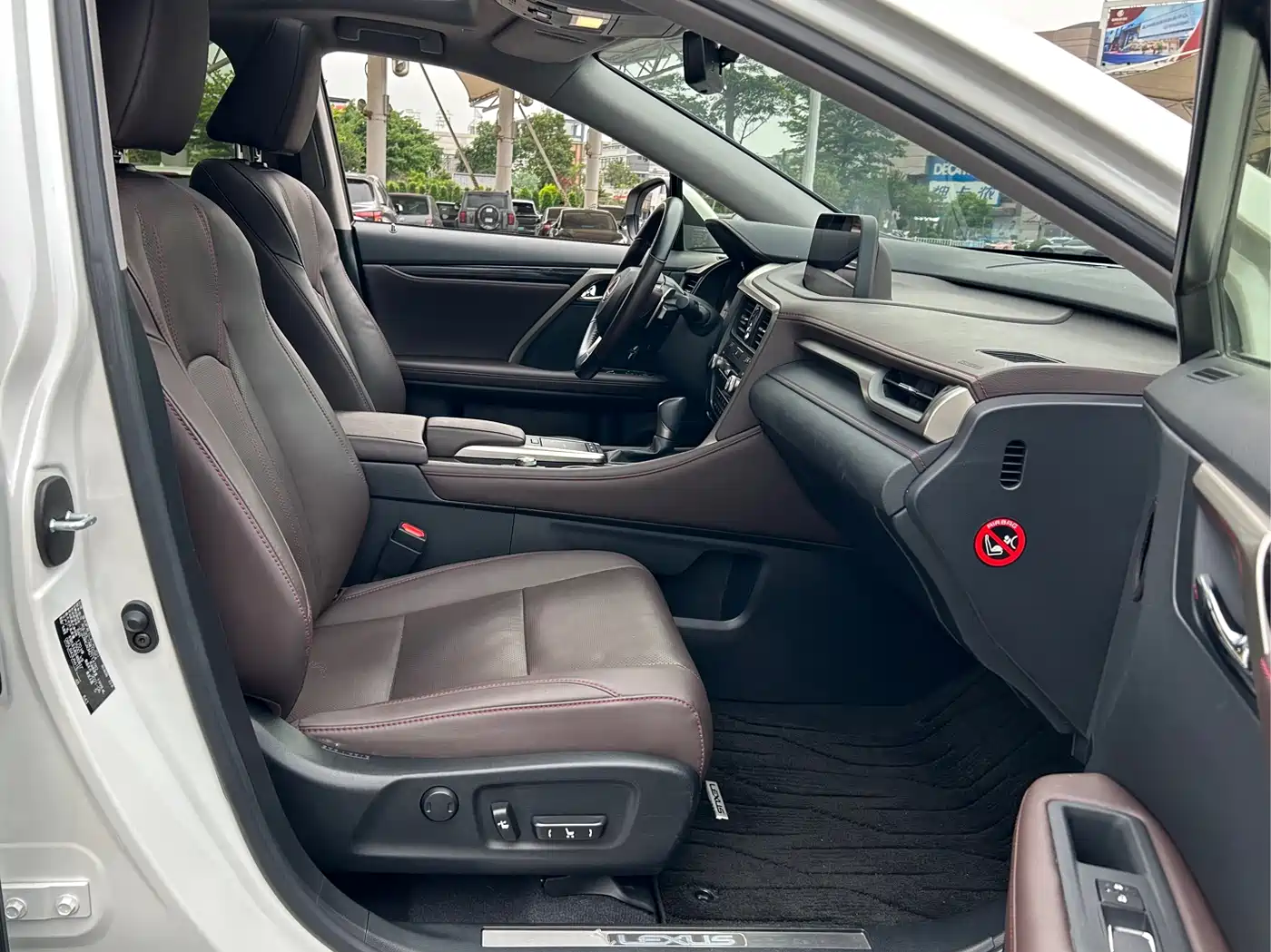 Lexus RX 2020 Facelift 300 2WD Comfort Edition фото 10