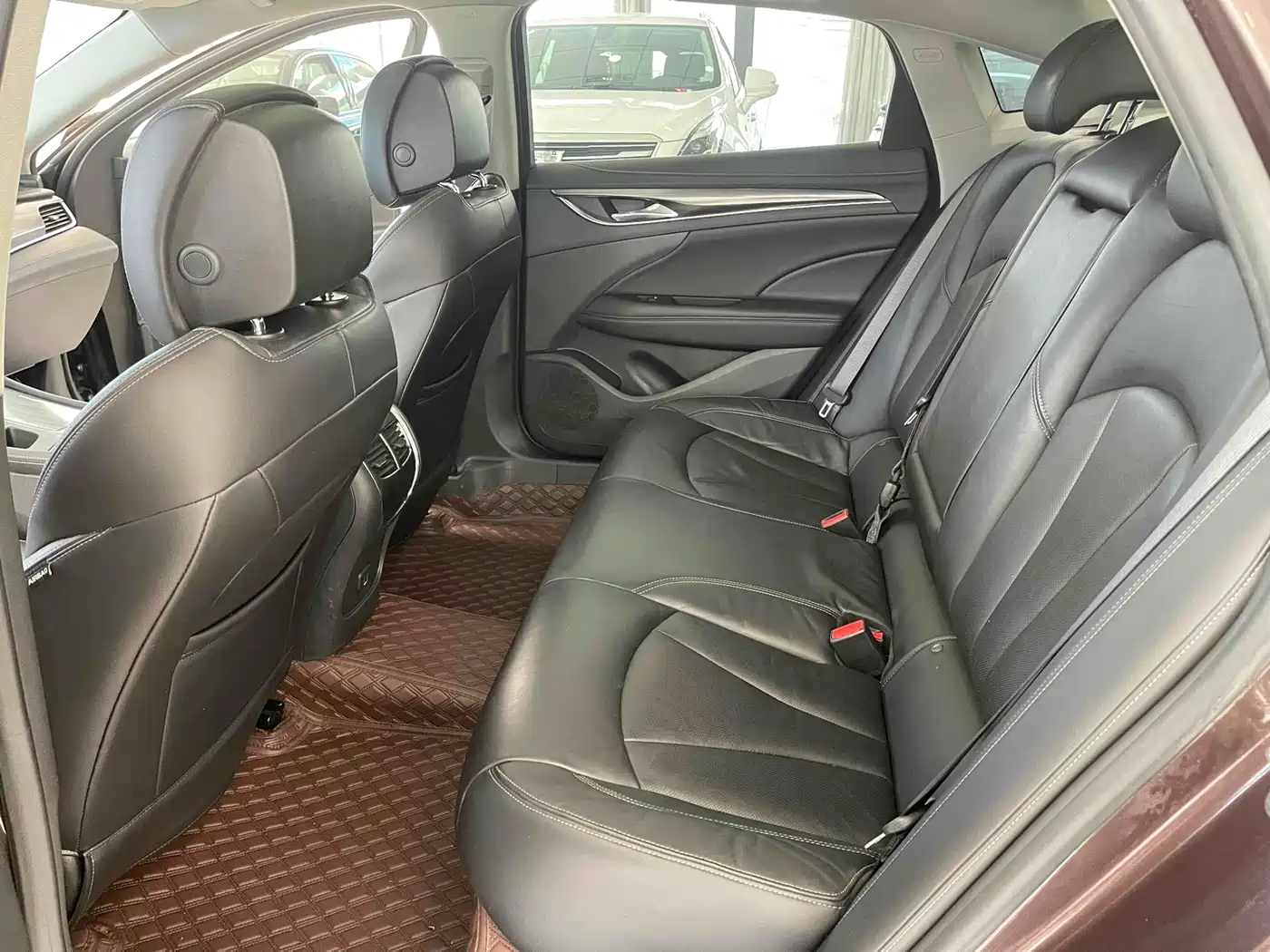 Buick LaCrosse 2018 Model 20T Elite Edition фото 13