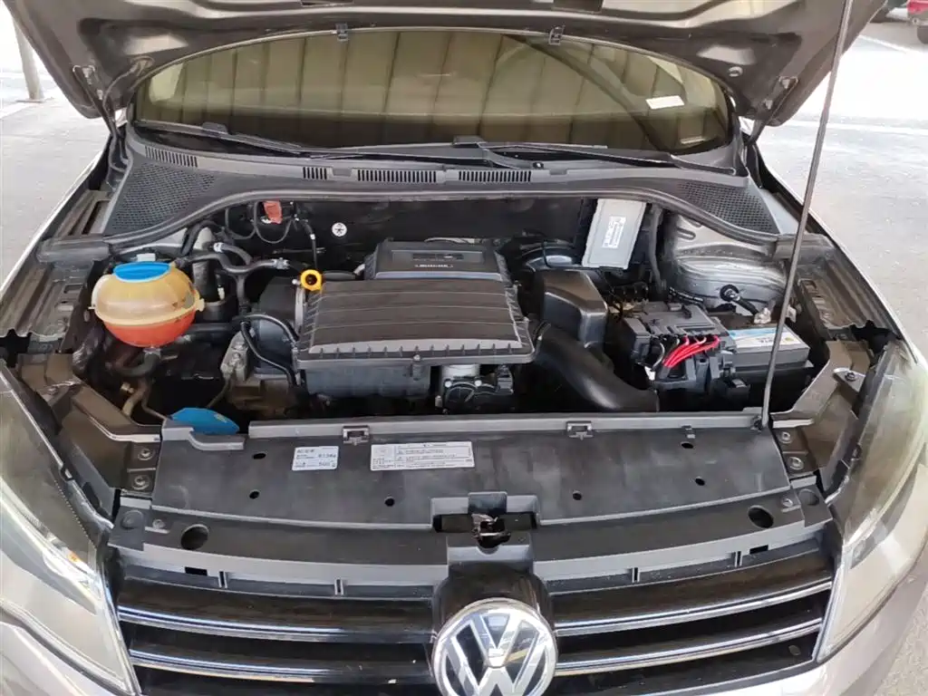 Volkswagen Jetta 2015 Quality Edition 1.4L Manual Fashion фото 20