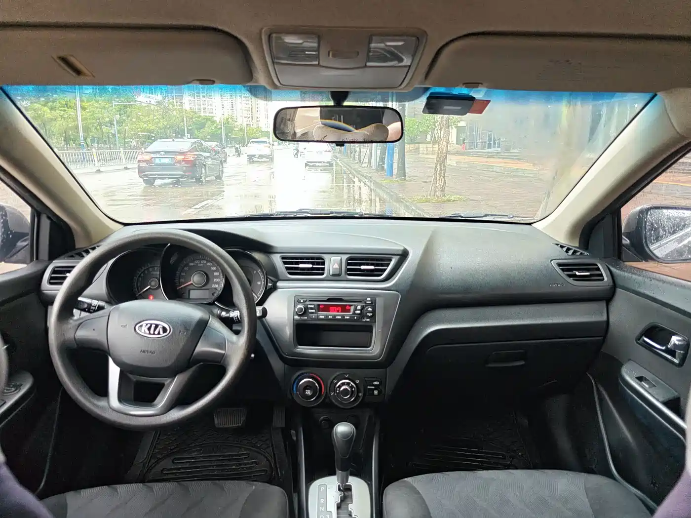 Photo 4 - Kia K2
