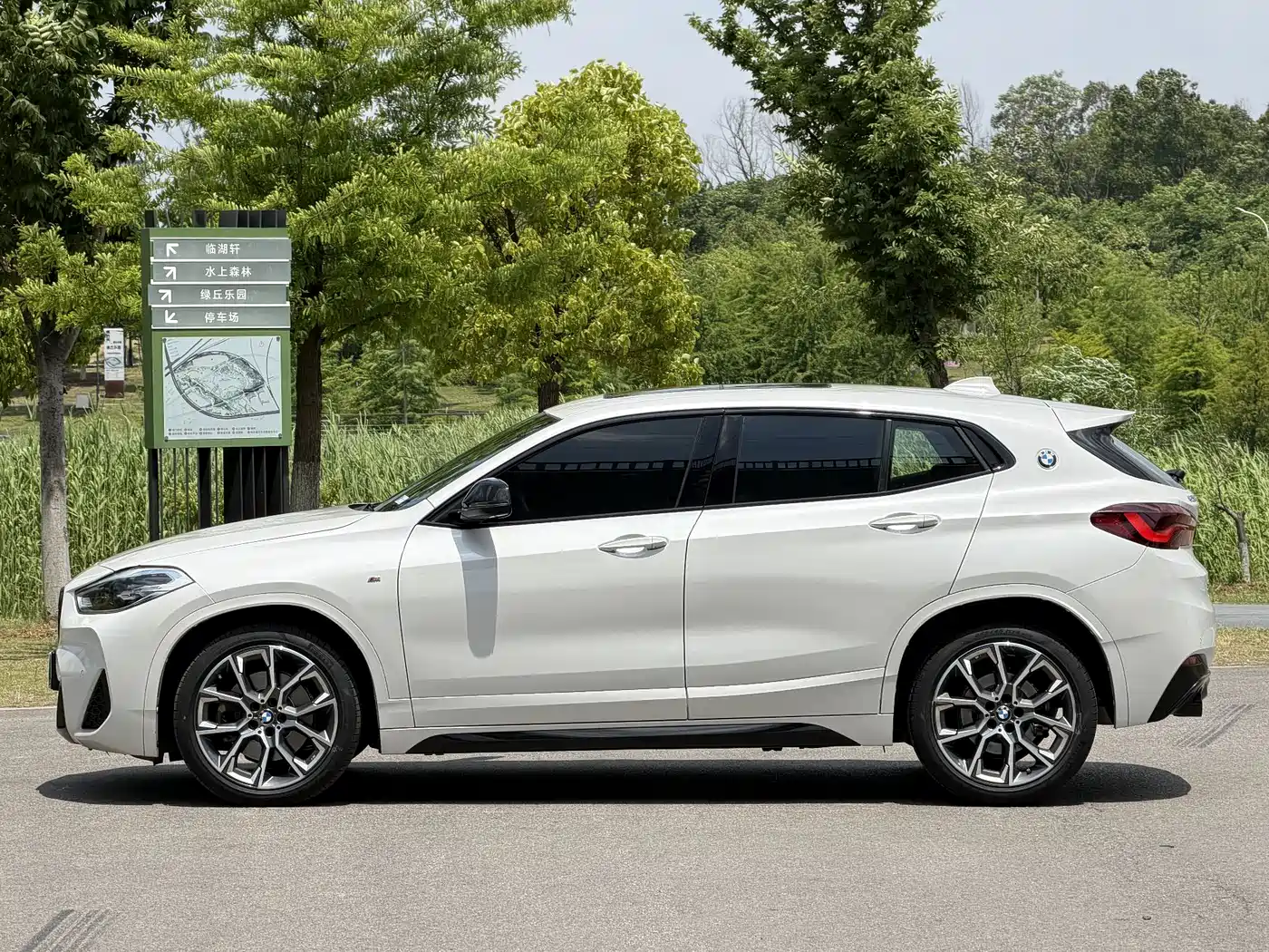 BMW X2 2021 Facelift sDrive25i Shadow Night Edition фото 16