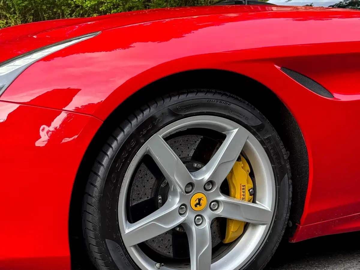 Ferrari California T 2015 2015 3.9T Standard