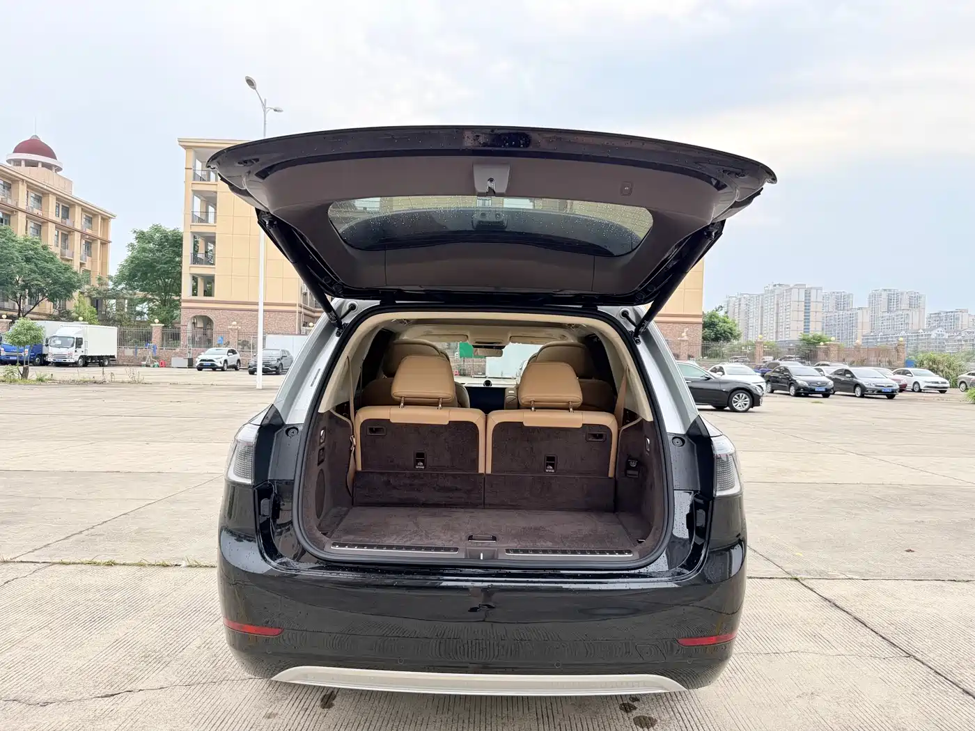 AITO Wenjie AITO M9 2025 Extended Range Ultra 52kWh 6-Seater фото 12