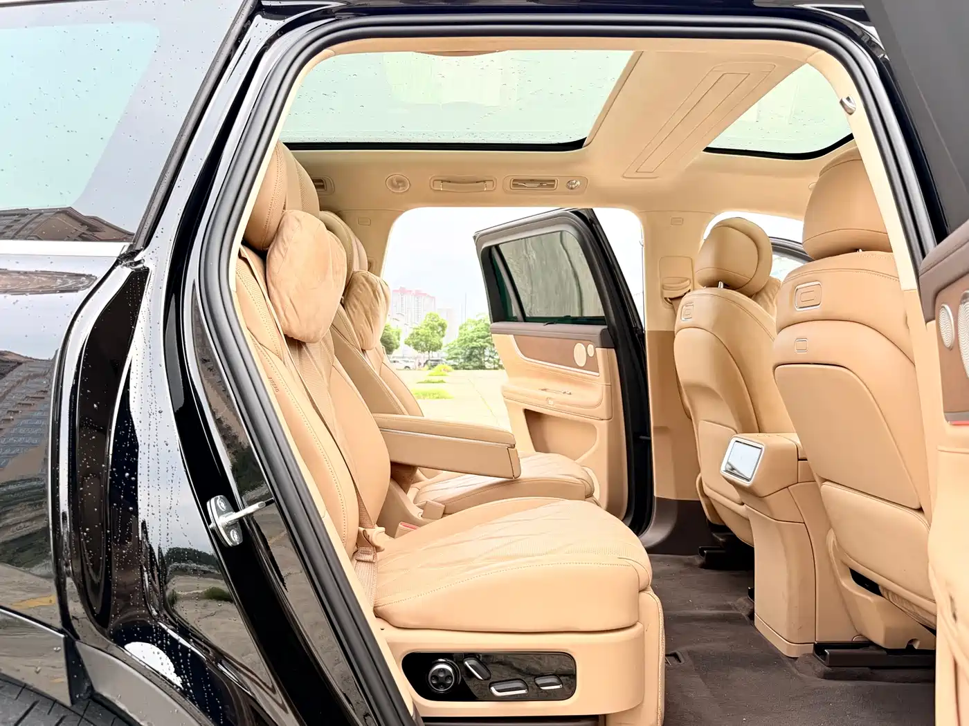 AITO Wenjie AITO M9 2025 Extended Range Ultra 52kWh 6-Seater фото 7