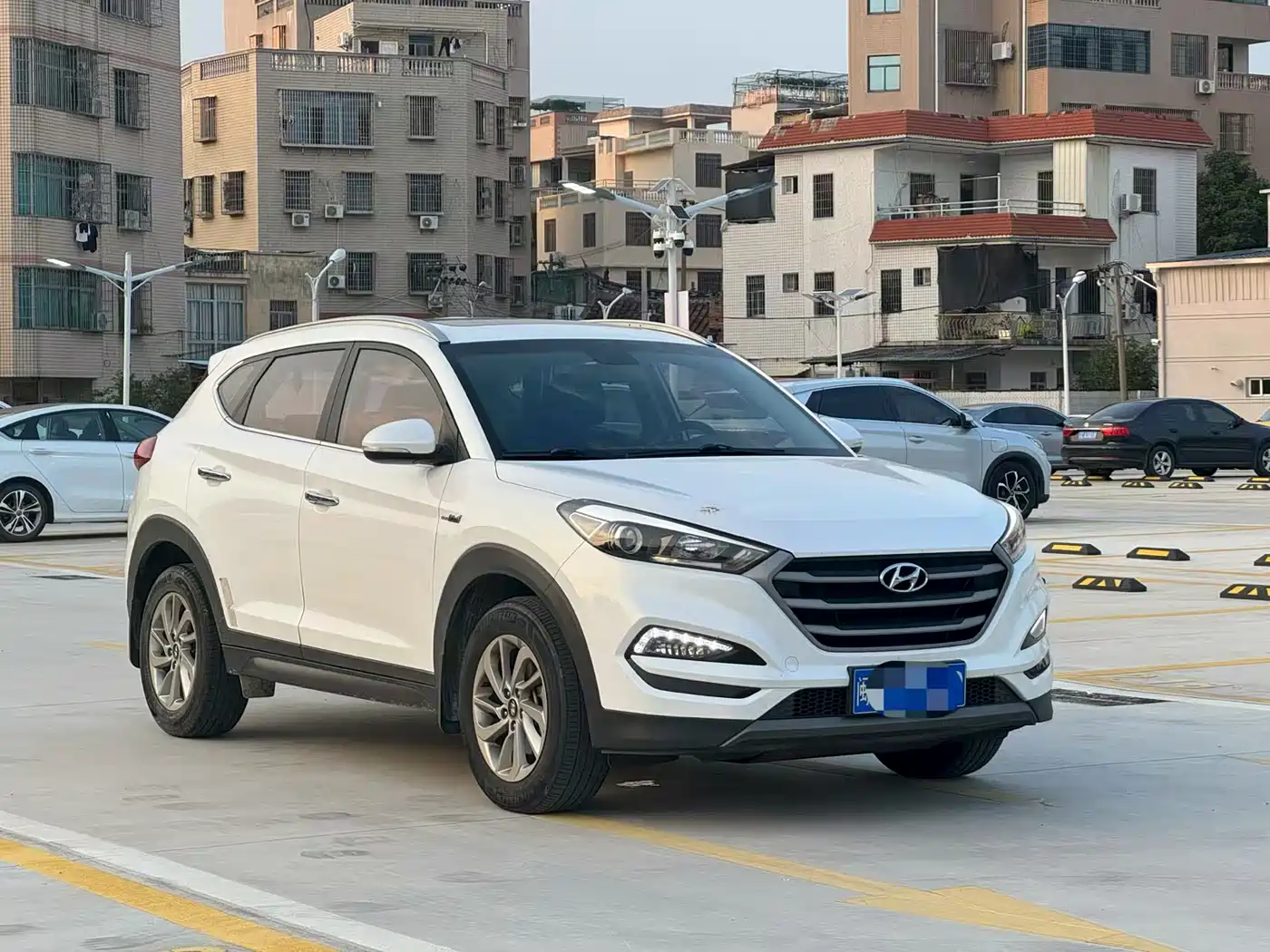 Hyundai Tucson 2015 1.6T Dual Clutch 2WD Smart фото 3